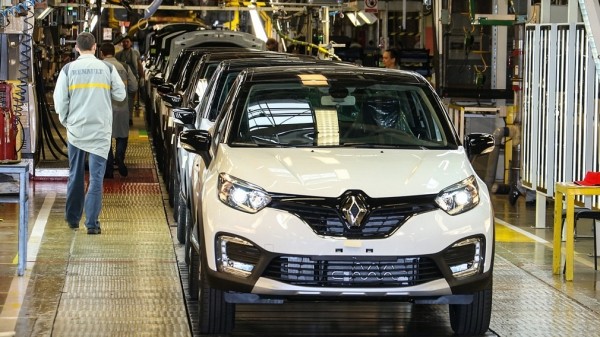 Эксперты насчитали свыше 16 млн машин отечественного производства в автопарке РФ