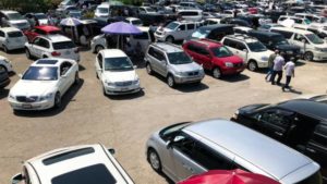 Иномарка за копейки: за подержанными машинами в Армению едут со всего СНГ