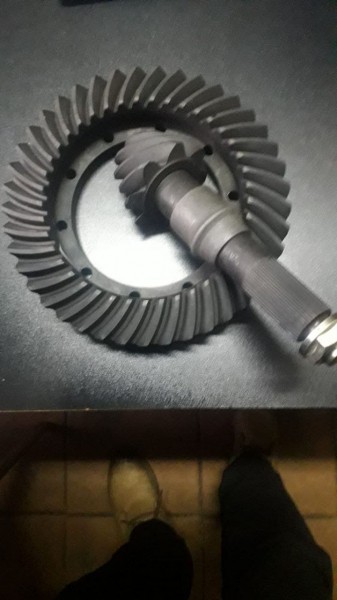 Из того, что было: кто делает редукторы, которые гудят и разваливаются