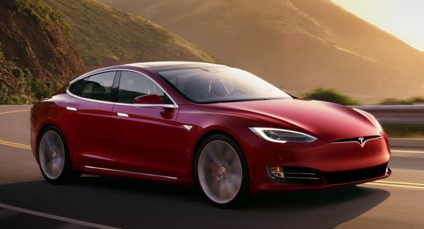 Компания Tesla отзывает 475 тысяч электрокаров Model 3 и Model S