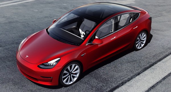 Компания Tesla отзывает 475 тысяч электрокаров Model 3 и Model S