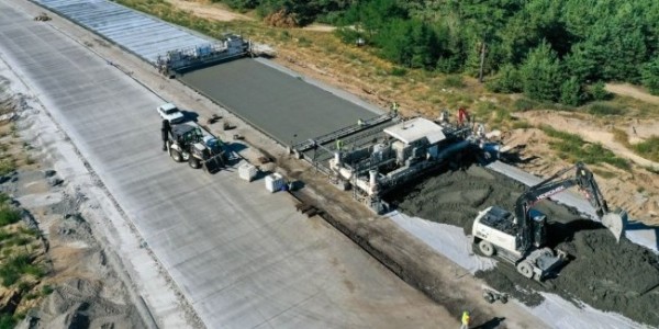 В рамках &laquo;Великого будівництва&raquo; в 2020-2021 годах на обустройство дорог потрачена рекордная сумма