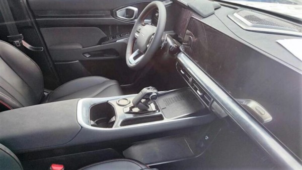 В Сети появился снимок салона нового кроссовера Haval Cool Dog