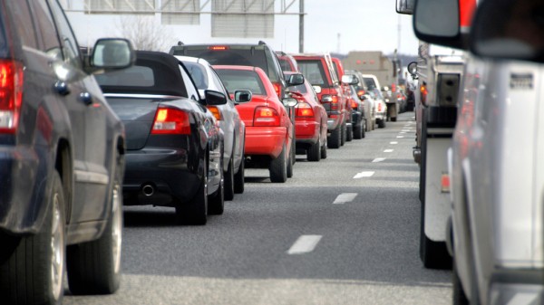 Автоэксперт Максим Едрышов настоятельно рекомендует россиянам следить за старыми авто