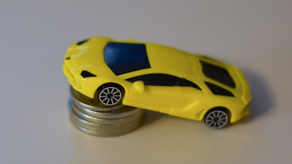 Автомобили JAC, Mecedes-Benz и FAW подорожали сильнее всего в прошлом году