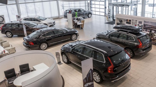 В РФ насчитывается 3,2 тыс. автодилеров в январе 2022 года