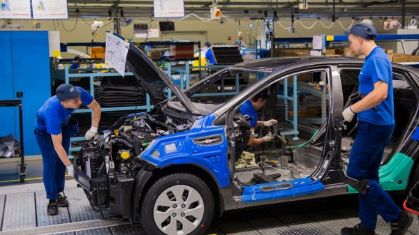 В РФ упростят выпуск новых автомобилей в 2022 году