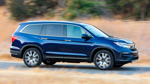 ТОП-3 кроссоверов и внедорожников, которых будет не хватать на российском рынке