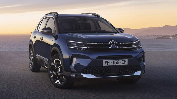 Citroen представила обновленный кроссовер C5 Aircross
