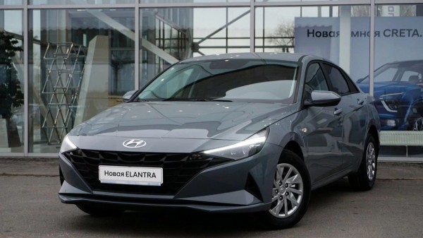 Названы 3 автомобилей C-класса, которые ни в чём не уступают Toyota Corolla