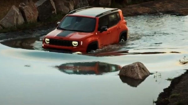 Компания Jeep представила рестайлинговый Renegade