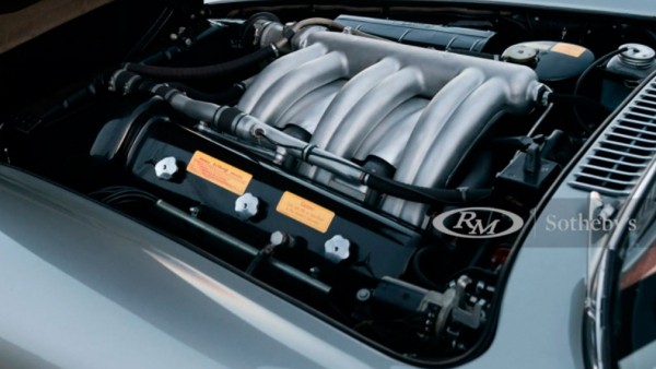 В Сети показали культовый Mercedes-Benz 300 SL, за который могут заплатить почти 700 миллионов рублей