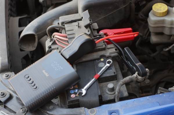 Бустер-пускач, компрессор и пауэрбанк в одном флаконе