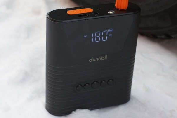 Бустер-пускач, компрессор и пауэрбанк в одном флаконе