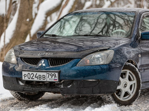 Быстро, шумно, накладно: тест-драйв 20-летнего Mitsubishi Lancer