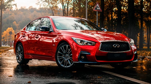 ТОП-3 премиальных седанов, покинувших рынок России в 2021 году