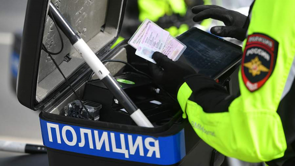 В ГИБДД напомнили о санкциях за езду с просроченными правами
