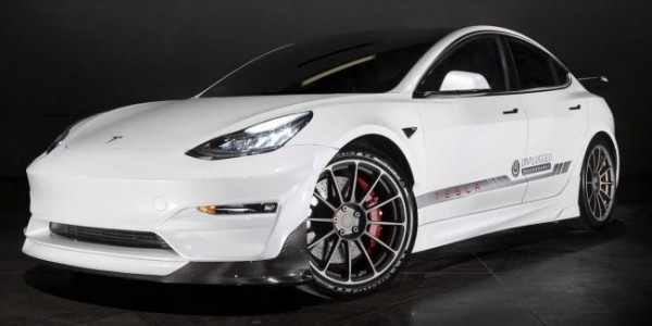 Koenigsegg начал делать карбоновые детали для Tesla