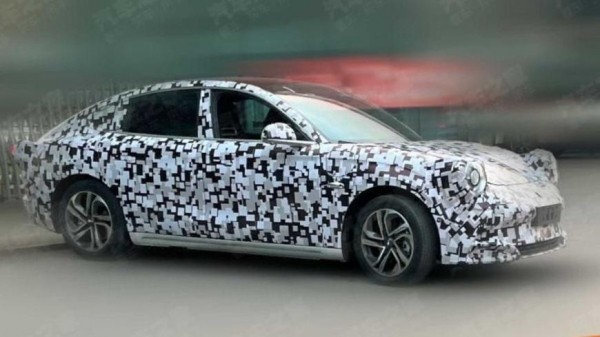  Электрический фастбек Ora Lightning Cat заметили во время тестов