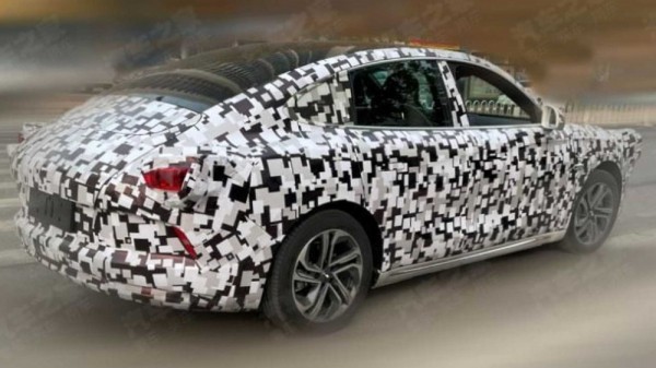  Электрический фастбек Ora Lightning Cat заметили во время тестов