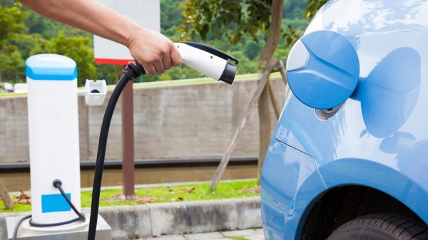 Российское правительство включило электрокары в программы льготного лизинга и автокредитования