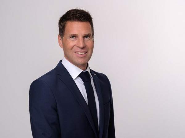 Глава Bentley Russia Кристиан Шлик пожелал &laquo;АвтоВзгляду&raquo; исключительного драйва