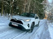 Гребет, как проклятый: зимний тест-драйв Toyota RAV4 пятого поколения