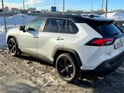 Гребет, как проклятый: зимний тест-драйв Toyota RAV4 пятого поколения