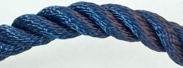 Как выбрать надежный буксировочный трос