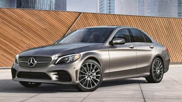 Концерн Mercedes-Benz отзывает более 800 тыс. дизельных автомобилей по всей планете из-за неисправностей