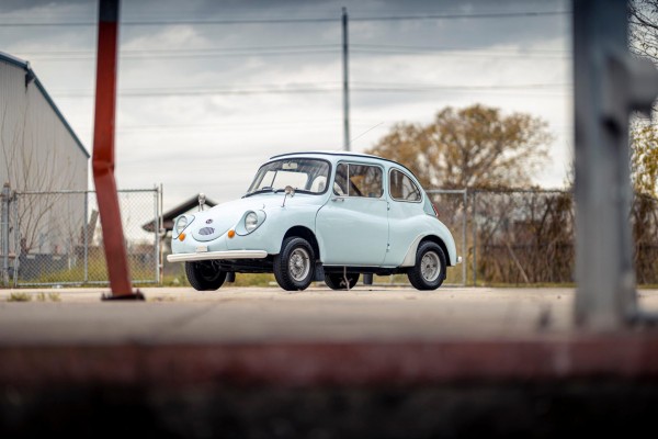 Крошечный кей-кар Subaru 360 1966 года с очень милой внешностью стал лотом аукциона 