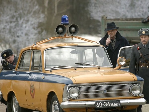 Полицейским на радость: почему автомобили Aurus ждет судьба «Москвича-412» Полицейским на радость: почему автомобили Aurus ждет судьба «Москвича-412»