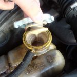 Вода в масле двигателя: как найти причину и устранить неисправность