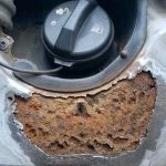 Выпрямление вмятин без покраски: как удалить вмятину на автомобиле самому