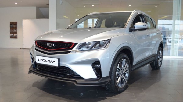 Стало известно, как вырастут цены новые автомобили на рынке России в 2022 году