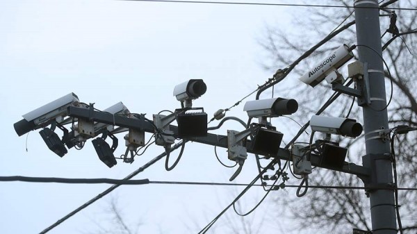 Дорожные камеры в Москве смогут фиксировать опасное вождение
