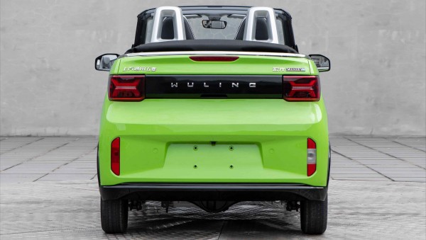 Электрический кабриолет Wuling Mini EV запущен в серию