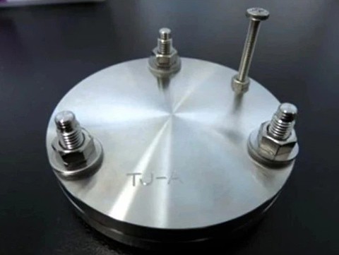 Японцы испытали безопасную литиевую ячейку