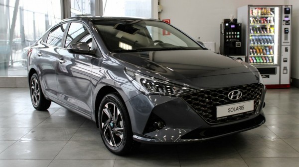 В Сети показали первые изображения седана Hyundai Solaris нового поколения