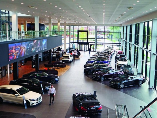 Докатились: какие иномарки уже перестали ввозить в Россию