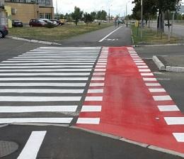 Дорожная разметка красного цвета