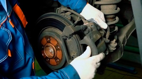 Автоэксперты рассказали, сколько придется вложить денег в подержанную иномарку за 500 тыс. рублей