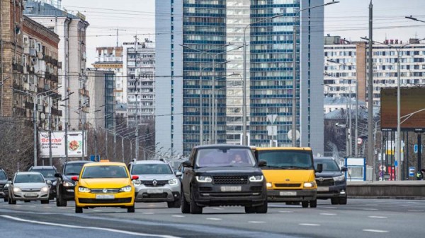 Россияне назвали самые любимые опции в автомобиле
