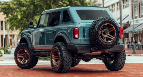 Ателье SoFlo Jeep не устояло перед внедорожником Ford Bronco