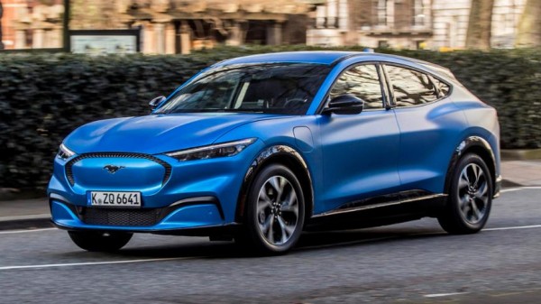 Ford Mustang Mach-E стал лучшим электрокаром года в США