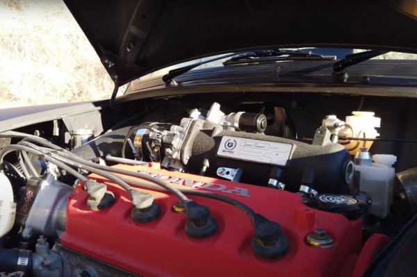 Из классического Mini сделали роскошный спортивный автомобиль