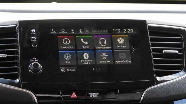 Из-за постепенного отказа от сетей 3G, многие автомобили могут потерять платную подписку Из-за постепенного отказа от сетей 3G, многие автомобили могут потерять платную подписку