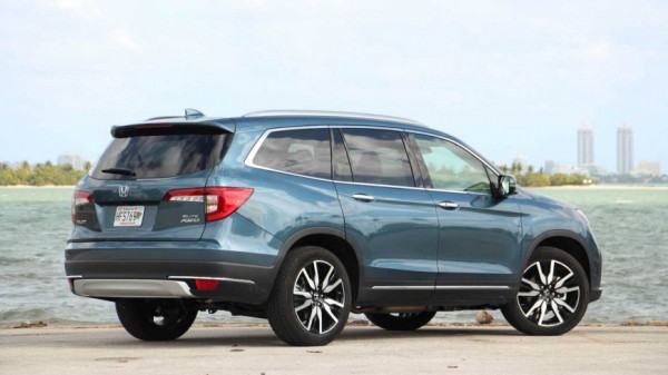 Из-за постепенного отказа от сетей 3G, многие автомобили могут потерять платную подписку Из-за постепенного отказа от сетей 3G, многие автомобили могут потерять платную подписку