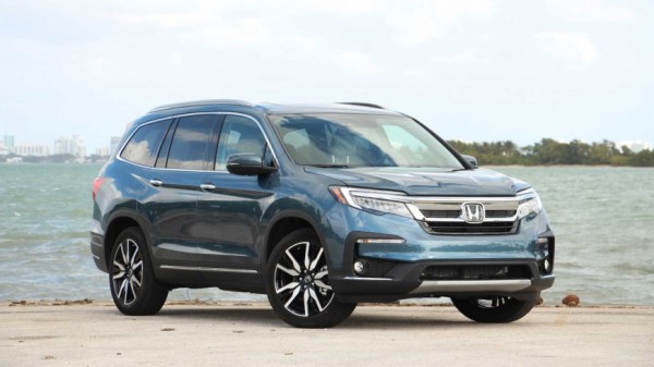 Из-за постепенного отказа от сетей 3G, многие автомобили могут потерять платную подписку Из-за постепенного отказа от сетей 3G, многие автомобили могут потерять платную подписку