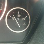 Прыгает стрелка температуры двигателя: почему так происходит и что делать водителю